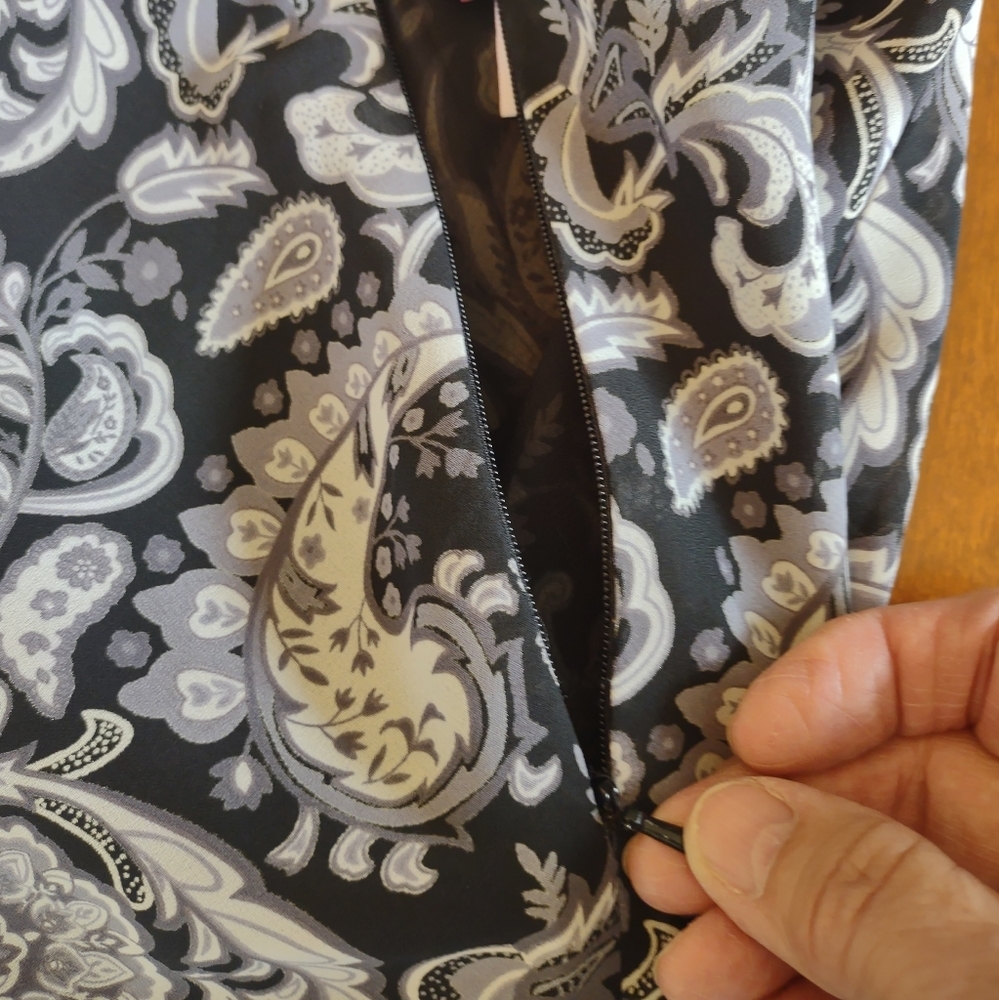 MERONA, XL 100% Polyester Skirt - Picture 4 of 4